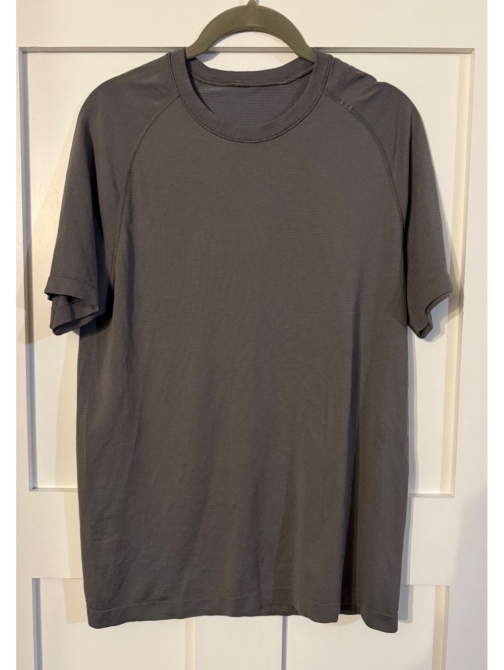 Lululemon Metal Vent Tech Short Sleeve